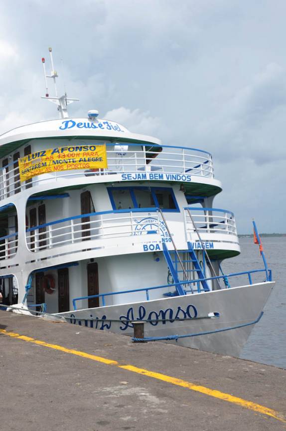 O nosso barco, Luiz Afonso, que nos levará à Santarém (no porto em Manaus - AM)
